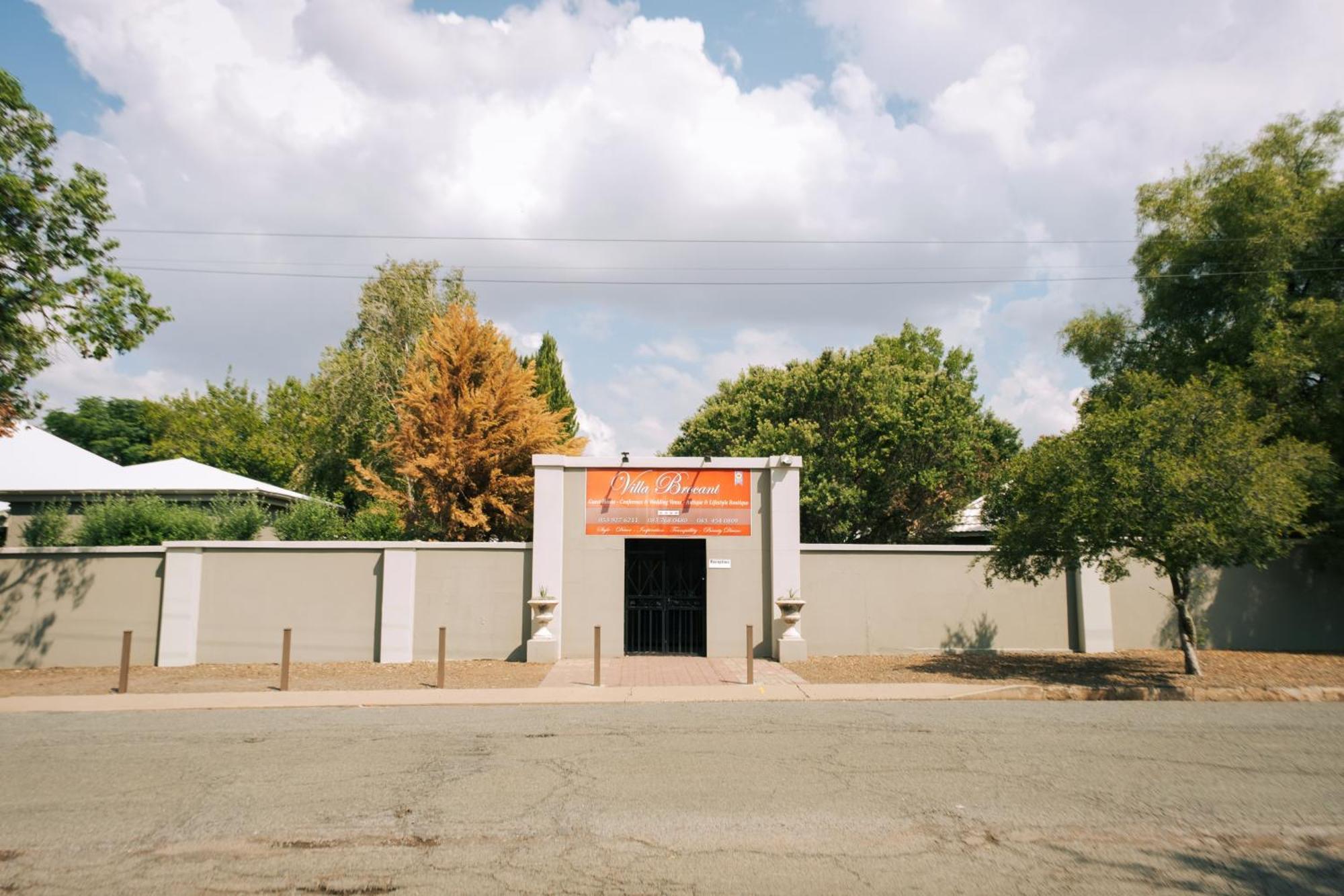 Villa Brocant Guest House Vryburg Eksteriør billede
