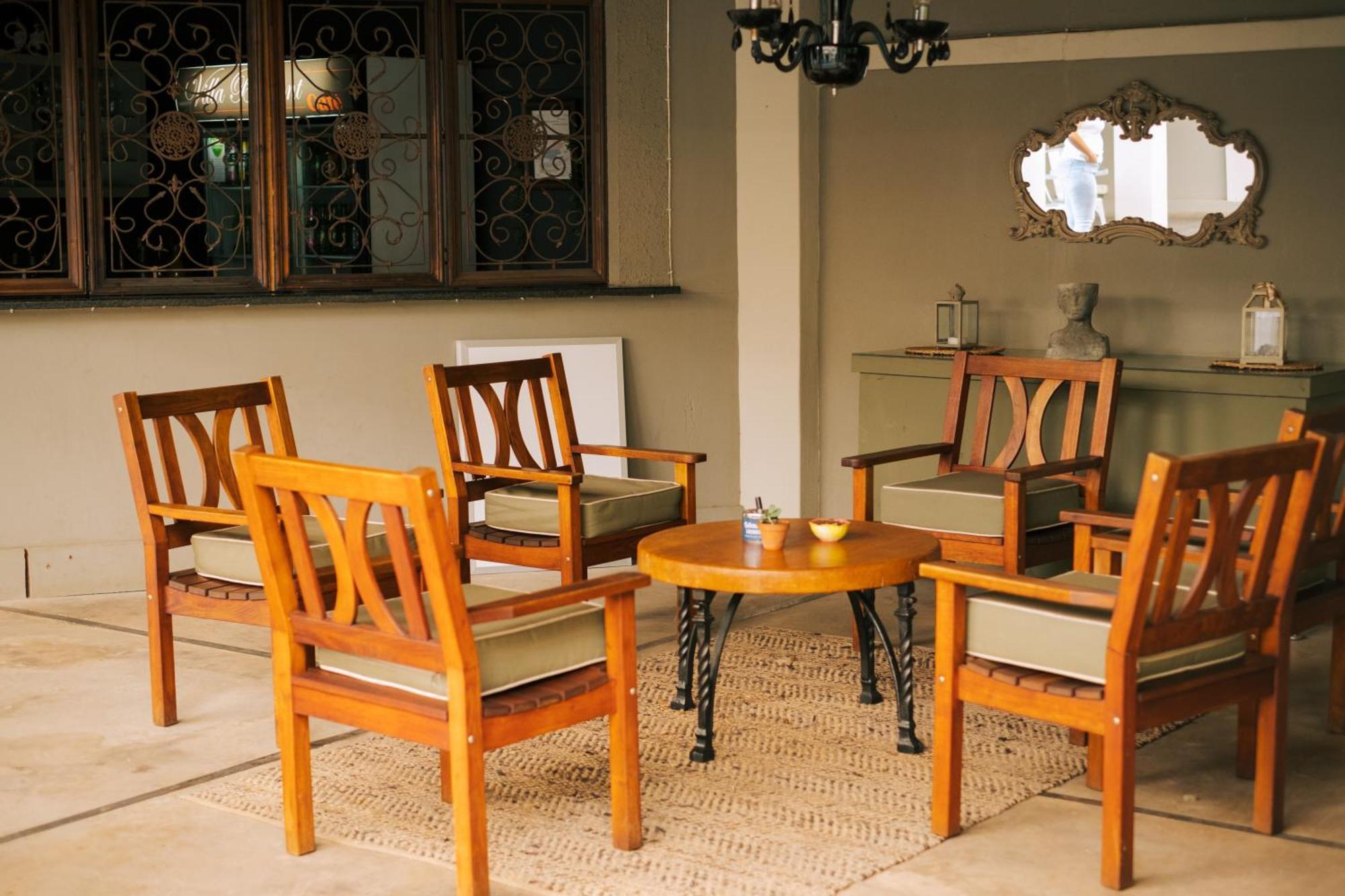 Villa Brocant Guest House Vryburg Eksteriør billede