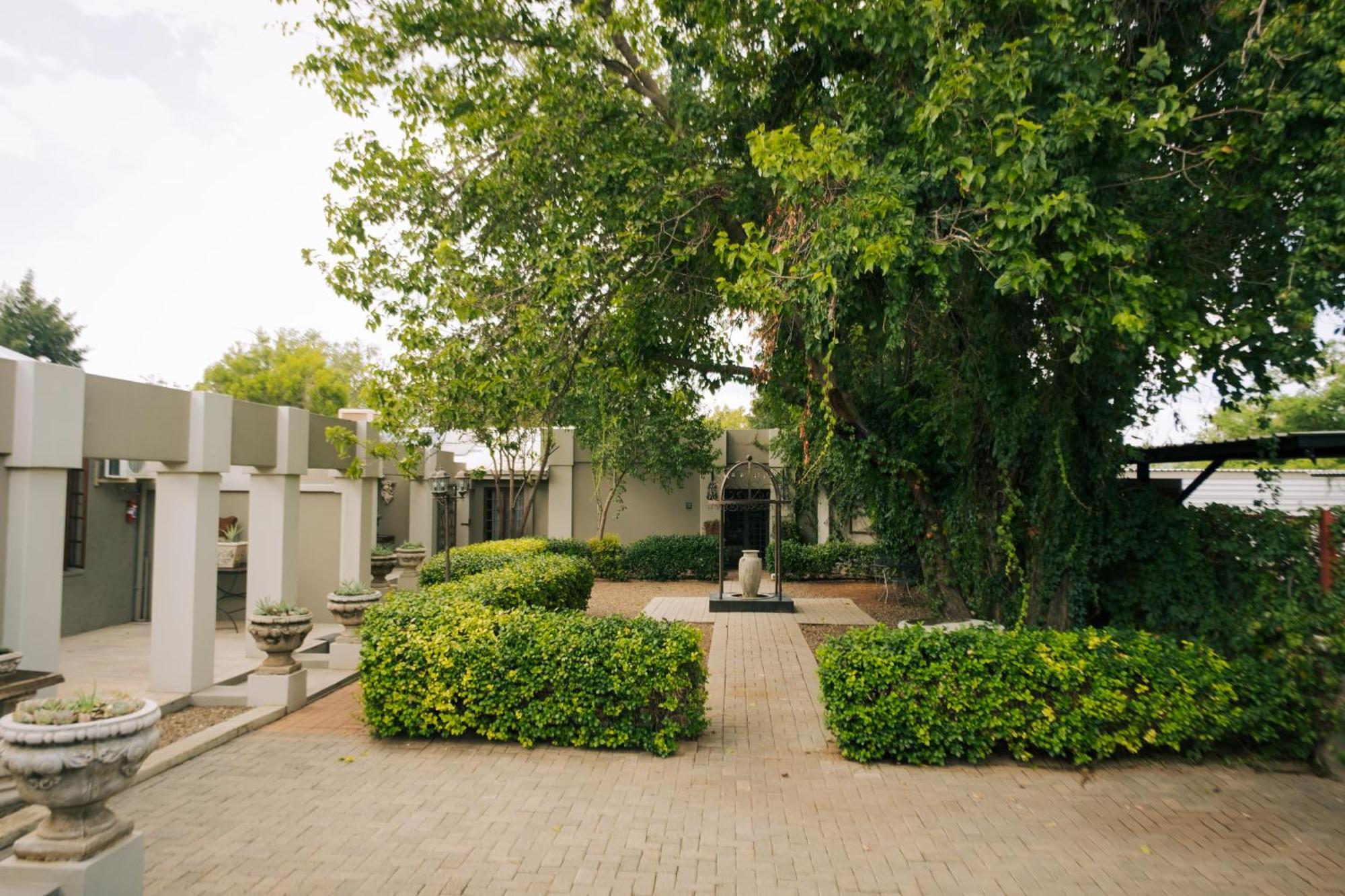 Villa Brocant Guest House Vryburg Eksteriør billede