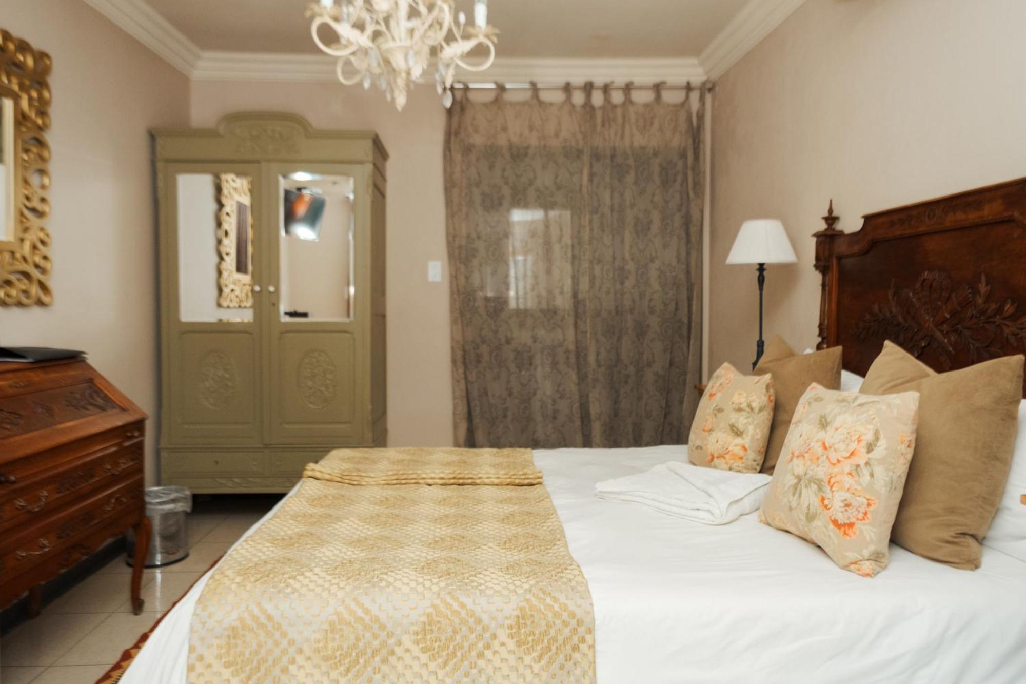 Villa Brocant Guest House Vryburg Eksteriør billede