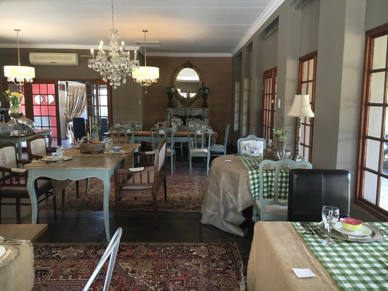 Villa Brocant Guest House Vryburg Eksteriør billede